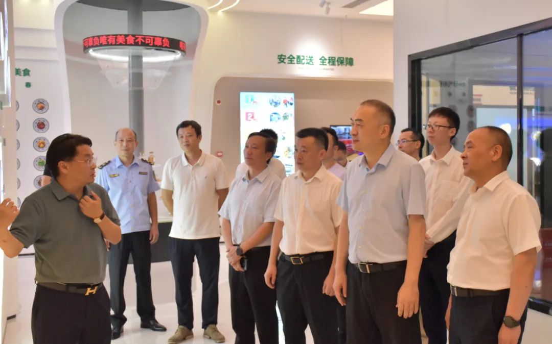 南昌市新建区委书记陈奕蒙一行深入南昌天天向上调研考察(图1)